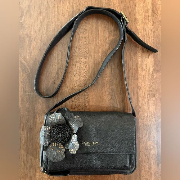 Nora Lozza Black Leather Crossbody Bag Designer Pink Lining Flower Applique - Picture 11 of 11